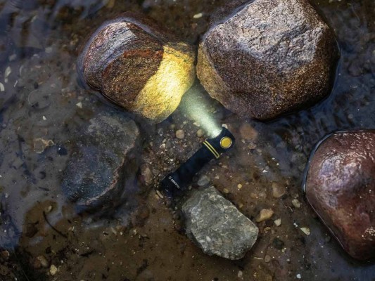 Фонарь Armytek Elf C2 USB-C 1100 lm свет белый